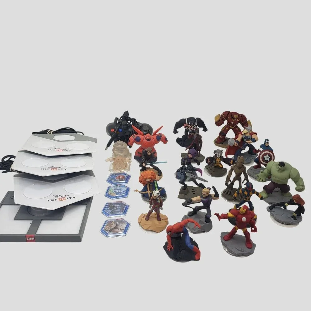 Disney Infinity bundle 30 pcs. for X Box 360